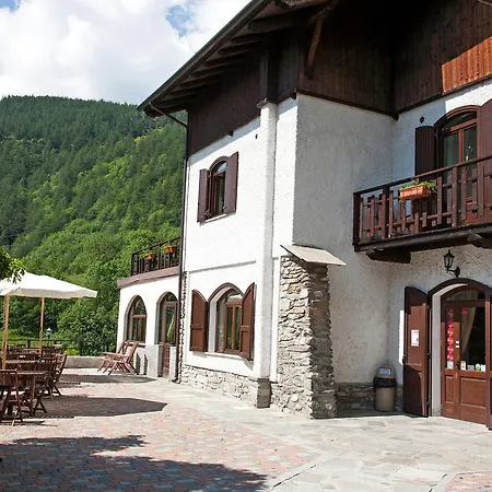 Отель Sul In Montagna