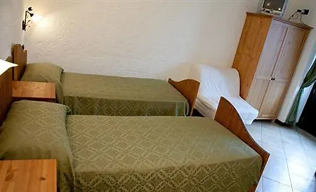Otel Sul In Montagna